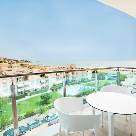 מלון דירות Sea Experience 4*